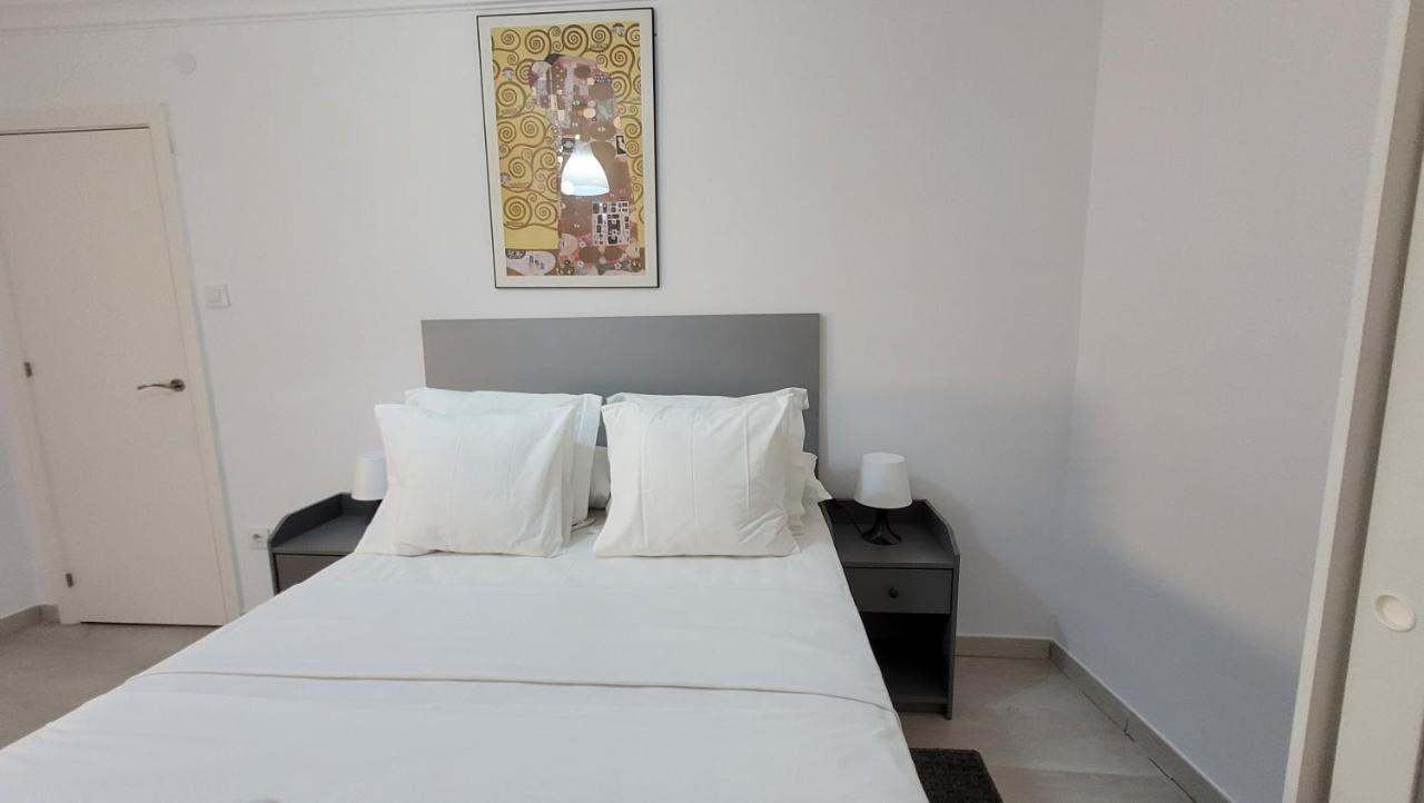 Apartaments B O D Collblanc Л'Успіталет-да-Любрагат Екстер'єр фото